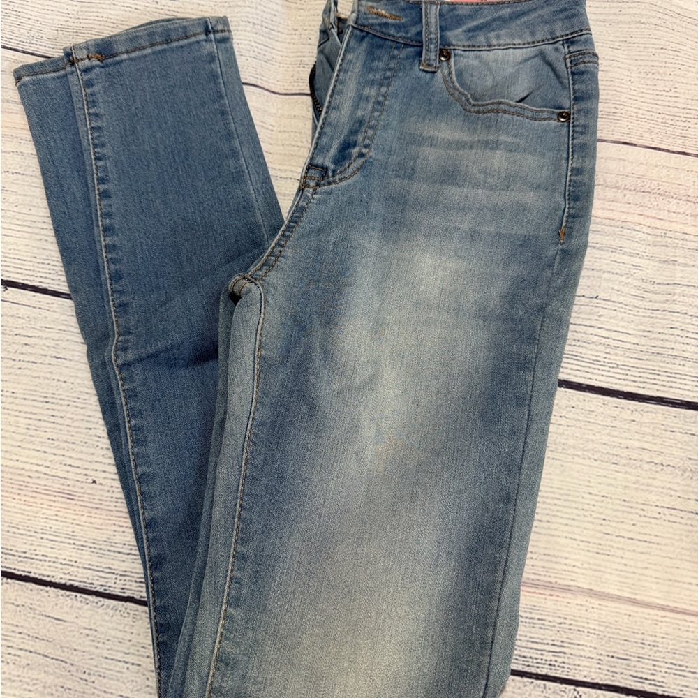 Ci Sono Women’s Skinny Jeans in Light Blue Wash